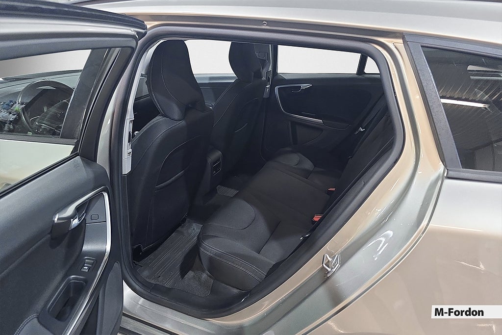 Volvo V60 D2 Manuell, 115hk, 2015