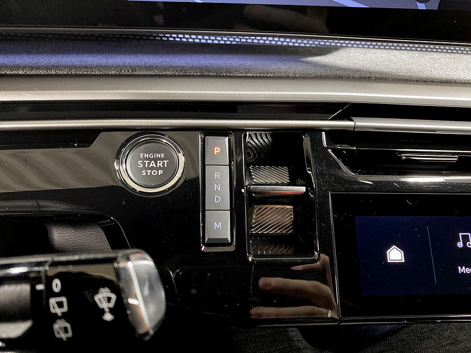 Bild på Peugeot 5008 GT Hybrid 145hk Aut 7-SITS B-KAMERA CARPLAY