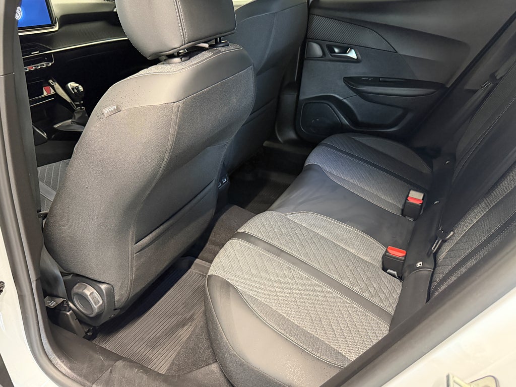 Peugeot 2008 1.2 PureTech 130 Allure Euro 6 SoV Hjul thumbnail