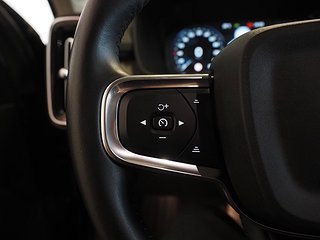 SUV Volvo XC40 17 av 21