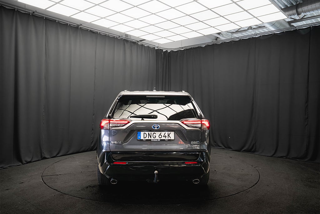 Toyota RAV4 Plug-in Hybrid AWD X-Edition DRAG JBL KAMERA 1-ÄGARE MOMS