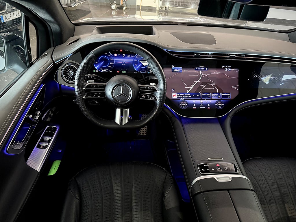 Mercedes-Benz EQE SUV 350 4MATIC AMG Hyperscreen Glastak Läder Drag 22tum - bild 3