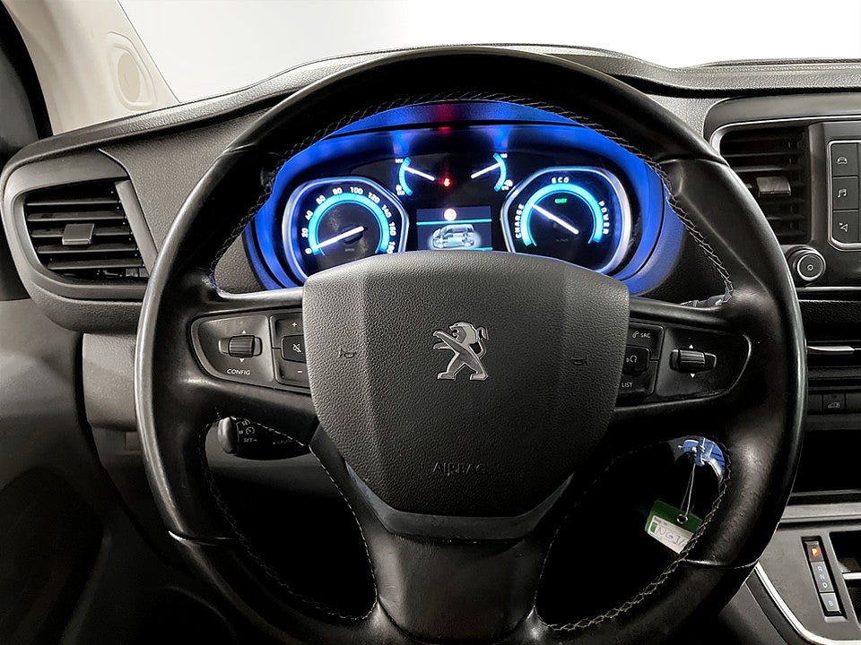 Bild på Peugeot e-Expert PRO+ 75kWh 136hk Aut L3 B-KAMERA NAVI