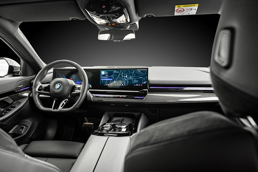 BMW 530e 2025 - miniatyr 21