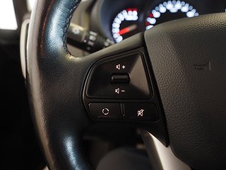Halvkombi Kia Rio 17 av 20