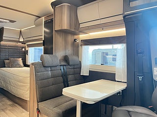 Husbil-halvintegrerad Kabe NOVUM 750 T 11 av 28