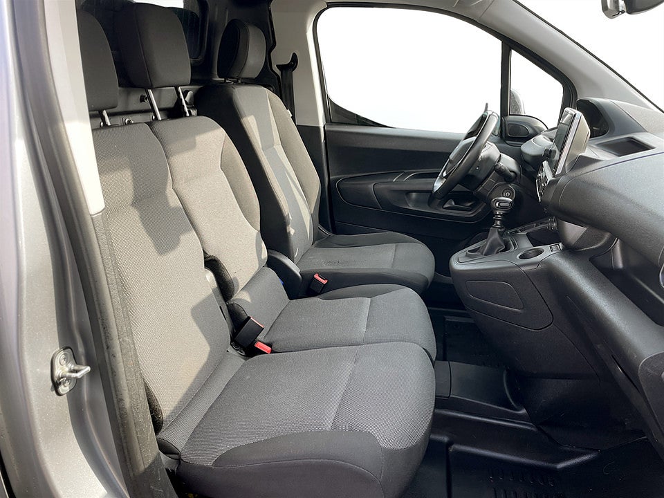 Bild på Peugeot Partner PRO IN 1.5 Hhd 100hk L1 INREDNING VÄRMARE DRAG