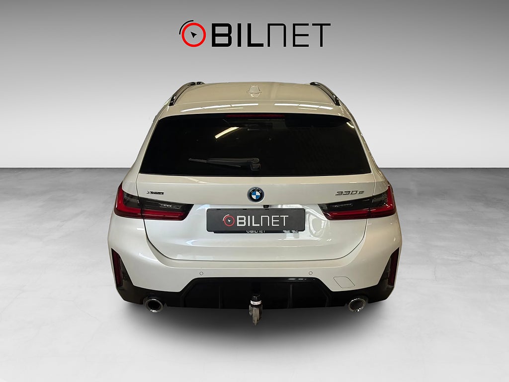 BMW 330e xDrive Touring M Sport Mineral 19" Värmare Kamera Drag
