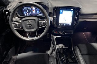 SUV Volvo XC40 12 av 25