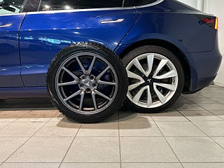 Tesla Model 3 Long Range AWD Pvärm Pano GPS Autopilot Kamera SoV