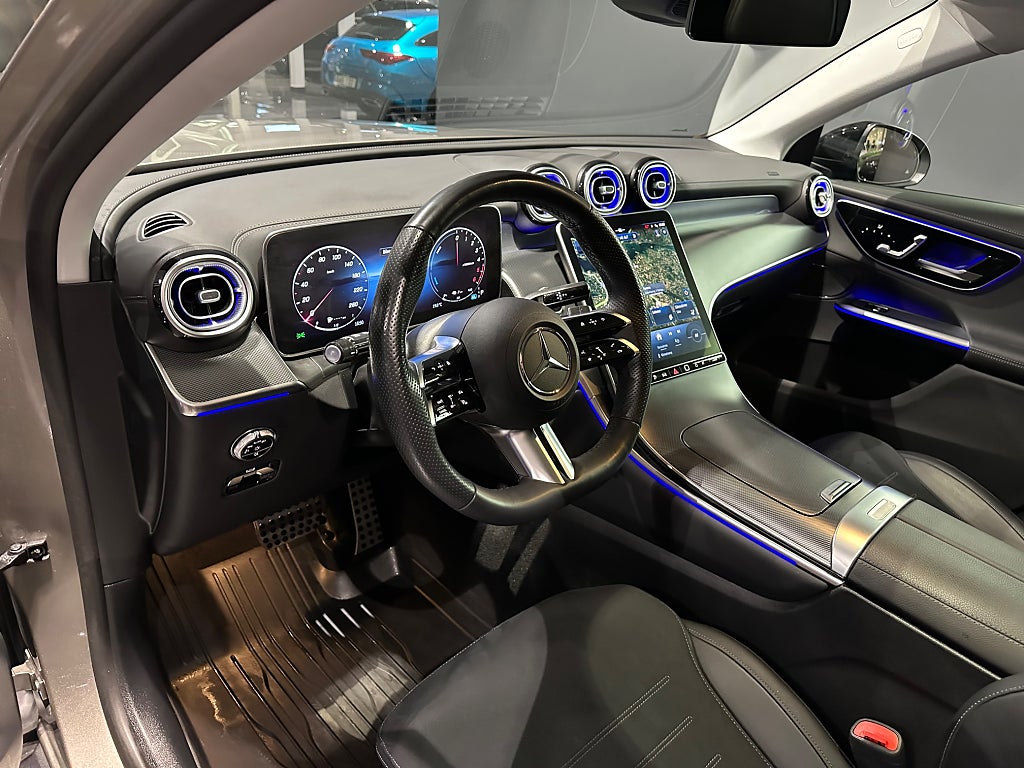 Mercedes-Benz GLC 300 de Coupé 4MATIC AMG Premium Värmare 20 tum Moms - bild 7