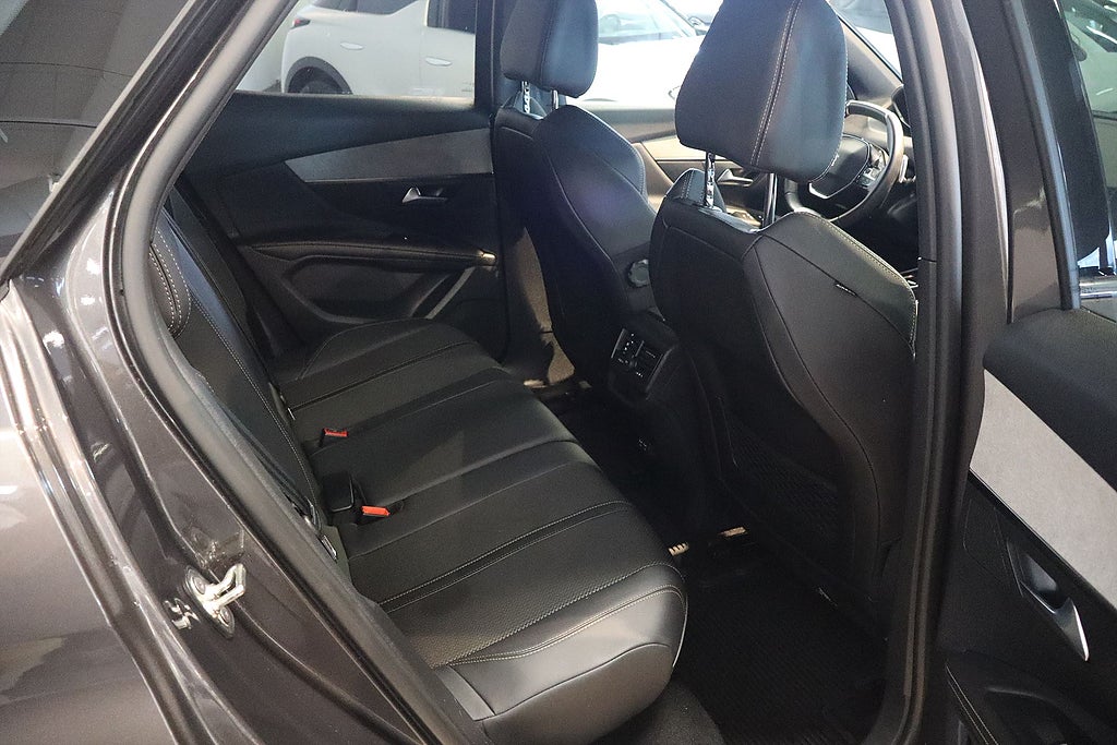 Bild på Peugeot 3008 GT 1.2 PT 130hk Aut - B-KAMERA, 1 ÄGARE