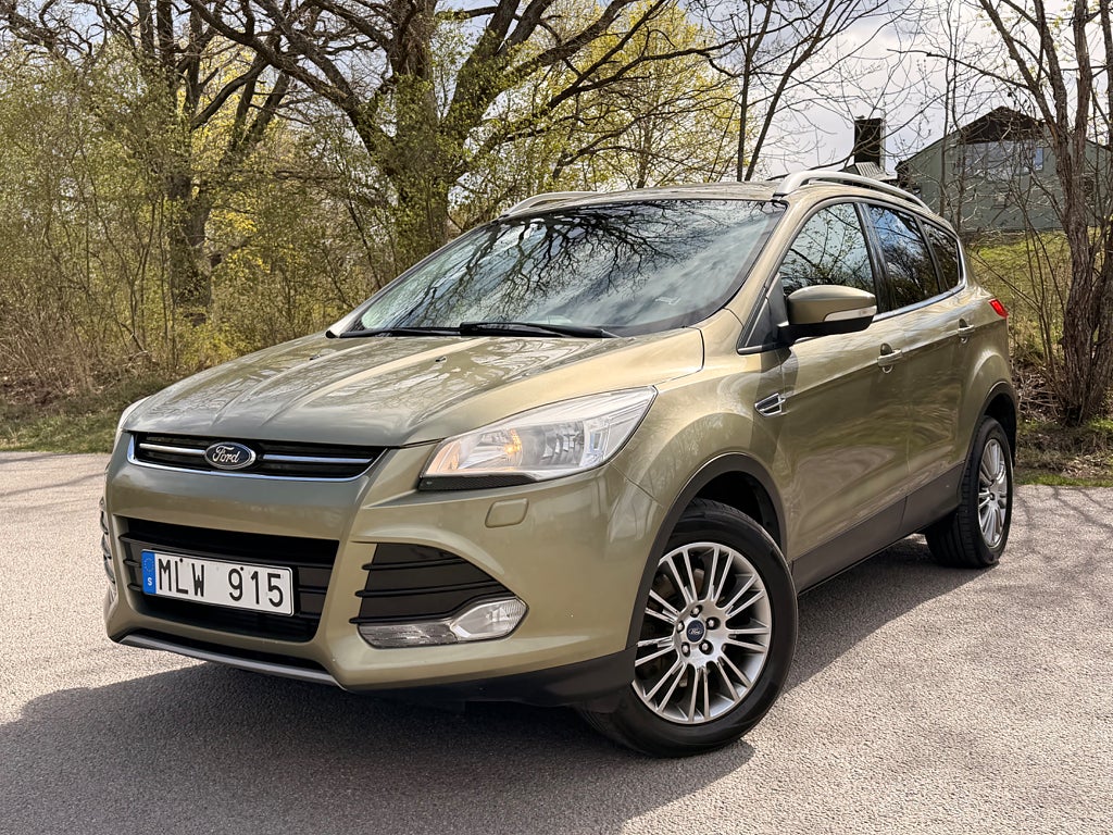 Ford Kuga 2.0 TDCi AWD Powershift Titanium//Drag//Ny Servad