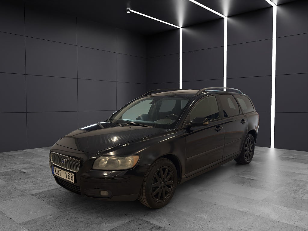 Volvo V50 2.4 Kinetic Euro 4|NY KAMREM|NY SERVAD|NY BESIKTIGAD|