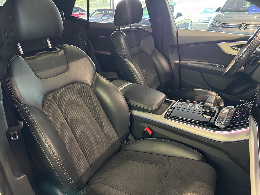 Audi Q8 50 TDI quattro S Line Panorama B&O HUD Värmare Drag - bild 9