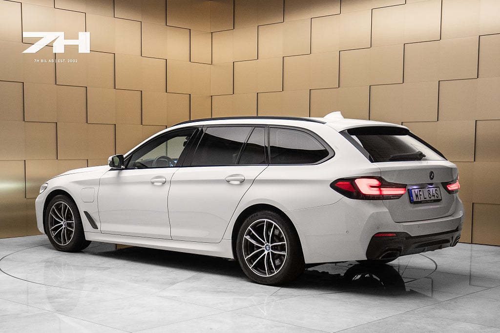 BMW 530e xDrive Touring M Sport Kamera Dragkrok Navi