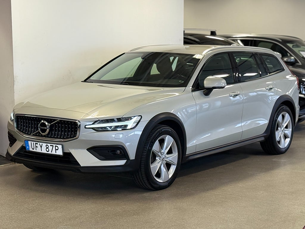 Volvo V60 Cross Country D4 AWD Geartronic Momentum Euro 6