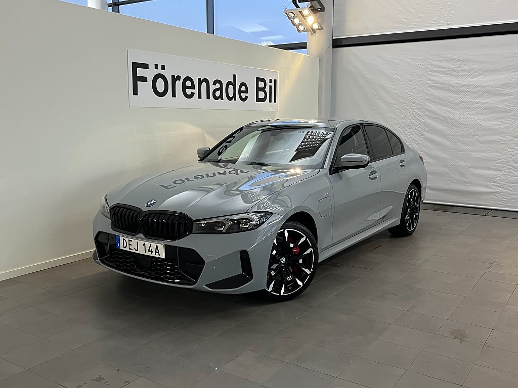 BMW 330e xDrive Sedan M Sport Pro Drag Rattvärme H/K 4,95% ränta