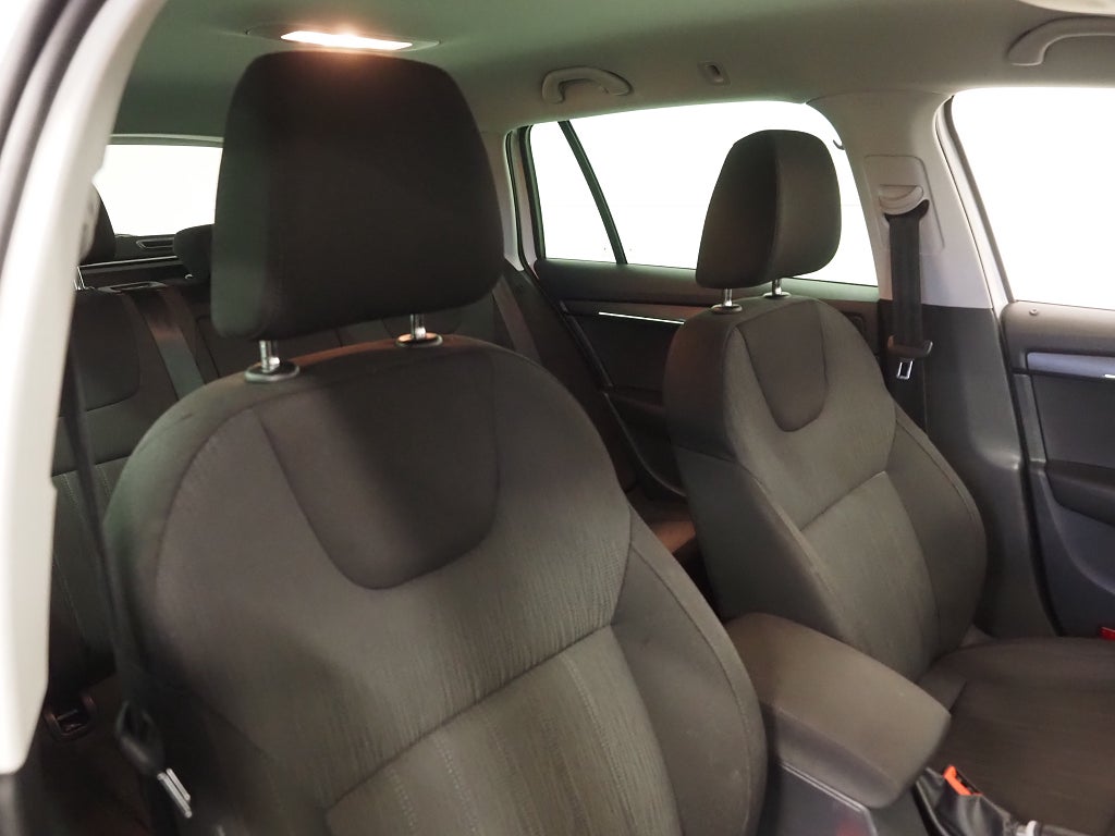 Skoda Octavia Kombi 1.0 115hk DSG Style | Drag | Värmare | 2019