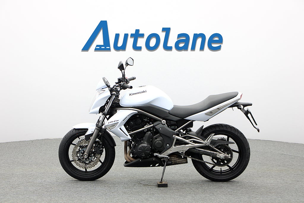 Kawasaki ER-6N* ABS Nya däck Fram & bak Nyservad*