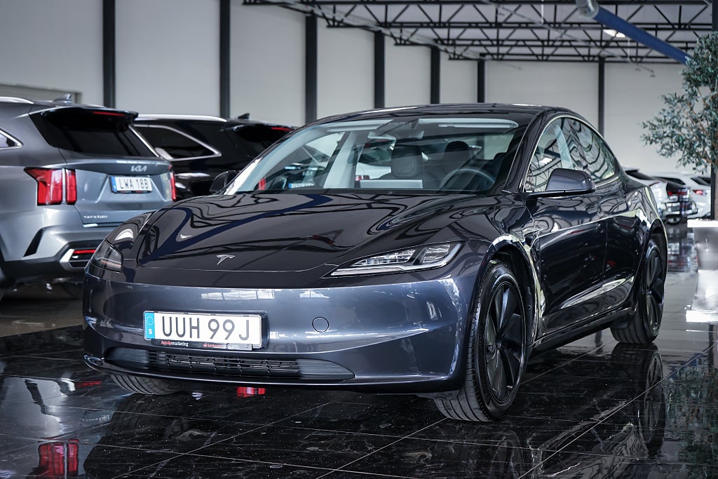 Tesla Model 3 Standard Range | Highland | Pano | Drag | LED | Kamera 