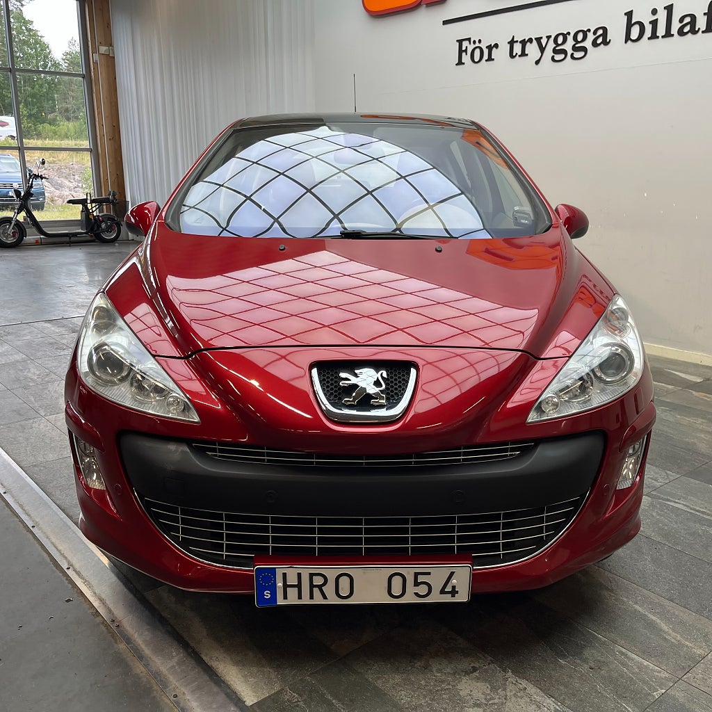 Peugeot 308 4,99% 5-dörrar 1.6 HDi Panorama Dragkrok Kamrem bytt!