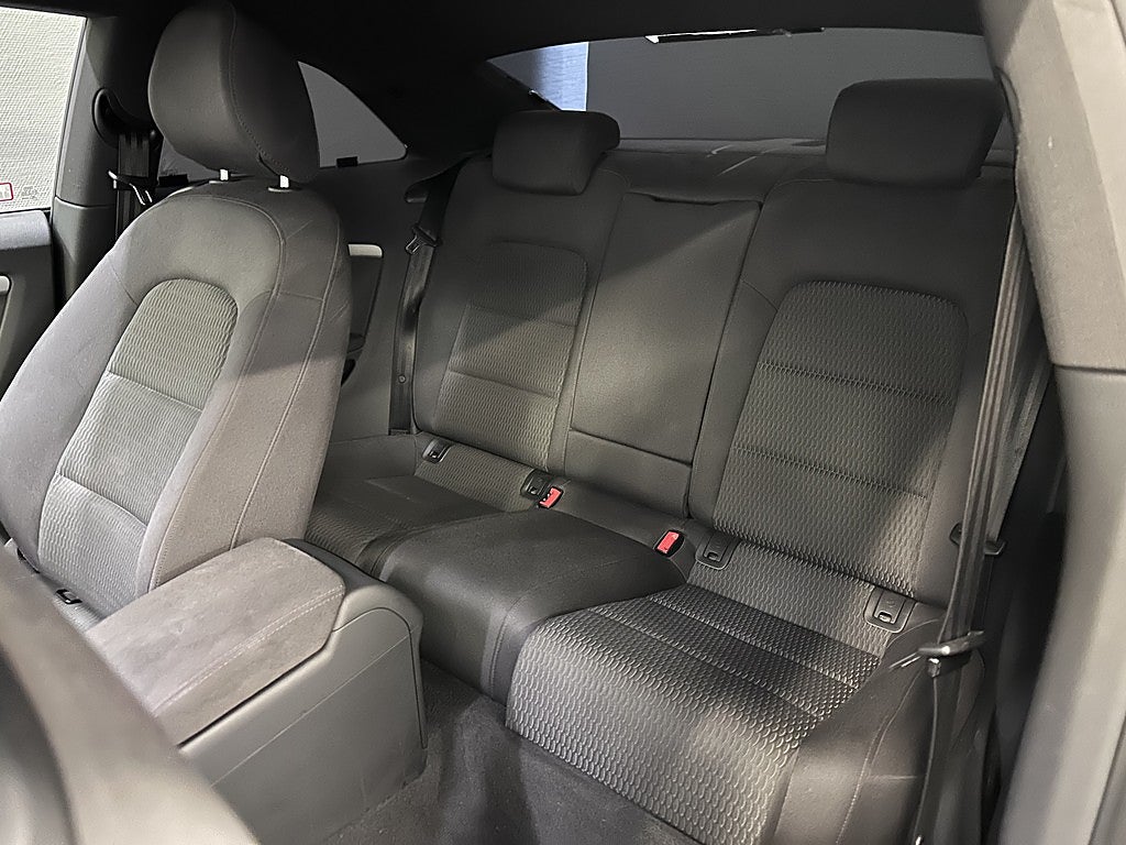 Audi A5 Coupé 2.0 TFSI | 2 Ägare | Fullservice | Drag | Navi |