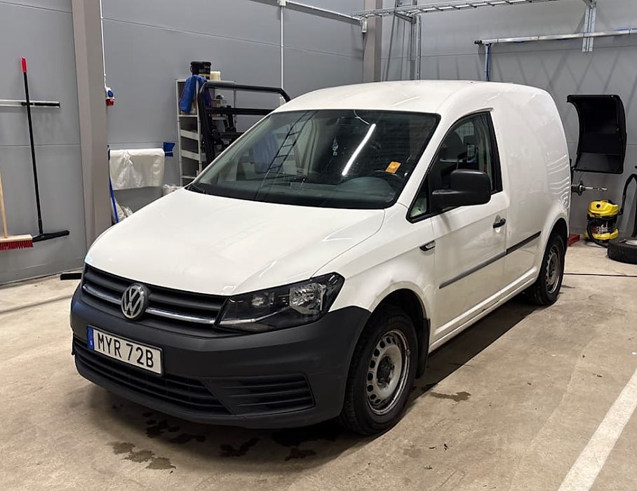 Volkswagen Caddy MOMS 1 ägare Mot. värmare Drag. Van 2.0 TDI BMT Euro 6
