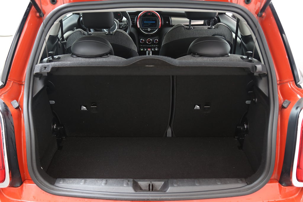 MINI Cooper 3-dörrars 136hk Aut Panorama Motorvärmare 2021