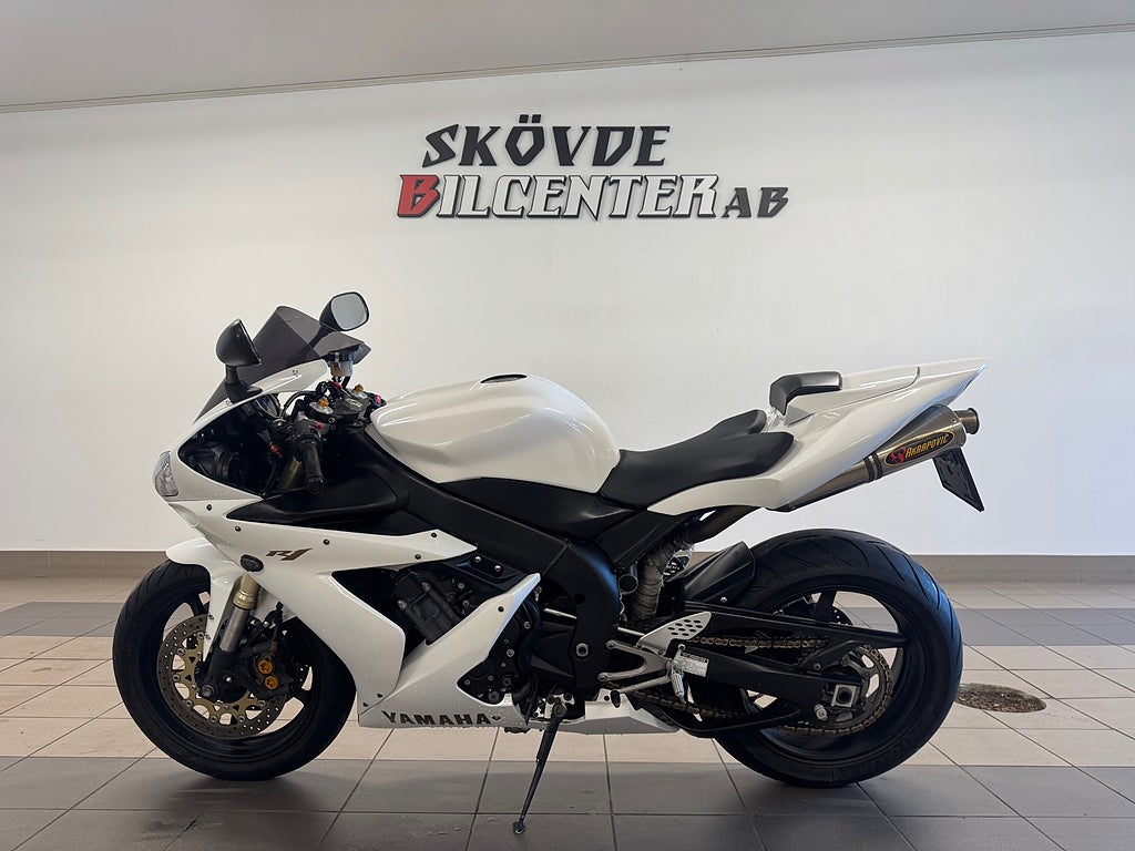 Yamaha R1 2005 - miniatyr 2