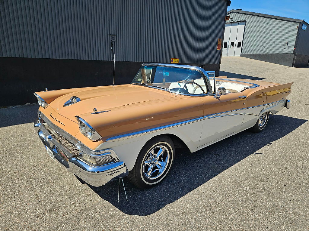 Ford Fairlane 1958