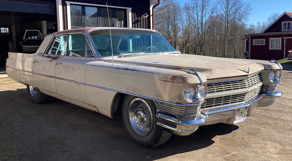 Cadillac De Ville Sedan de ville  4 window Hardtop 1964