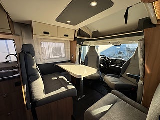 Husbil-halvintegrerad Sun Living S75 SL AUT 2 av 22