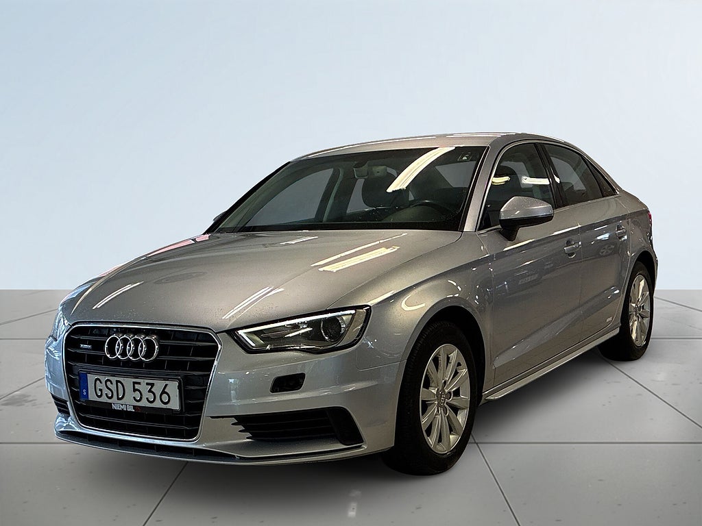 Audi A3 Sedan 2.0 quattro Attraction Dieselvärm Farthållare S&V