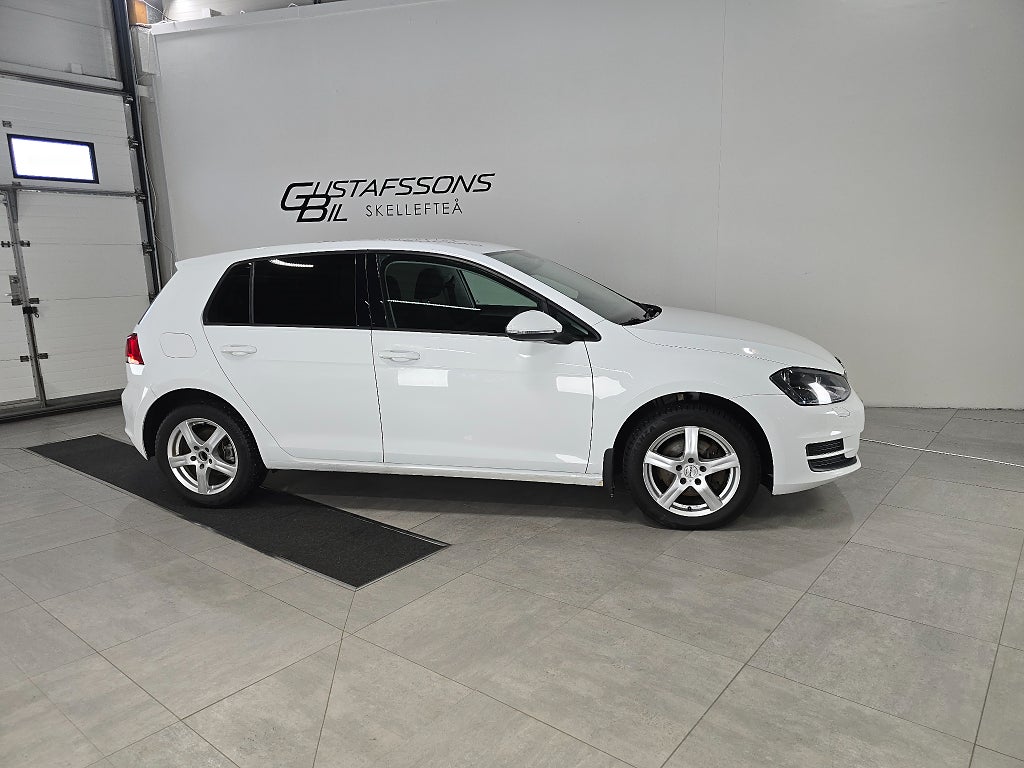 Volkswagen Golf 5-dörrar 1.6 TDI 4Motion Masters | Drag V-Hjul M-Värm