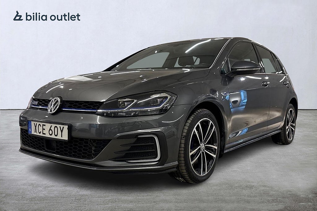 Volkswagen Golf GTE 1.4 TSI Cockpit / Värmare / CarPlay / Adaptiv farth
