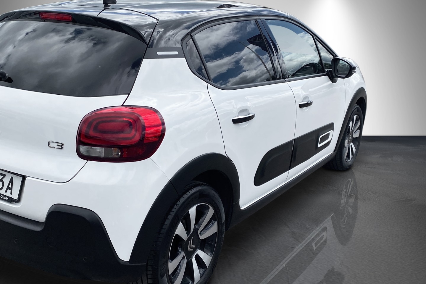 Citroen C3 Shine Puretech 82 HK 2023, bild 4/42