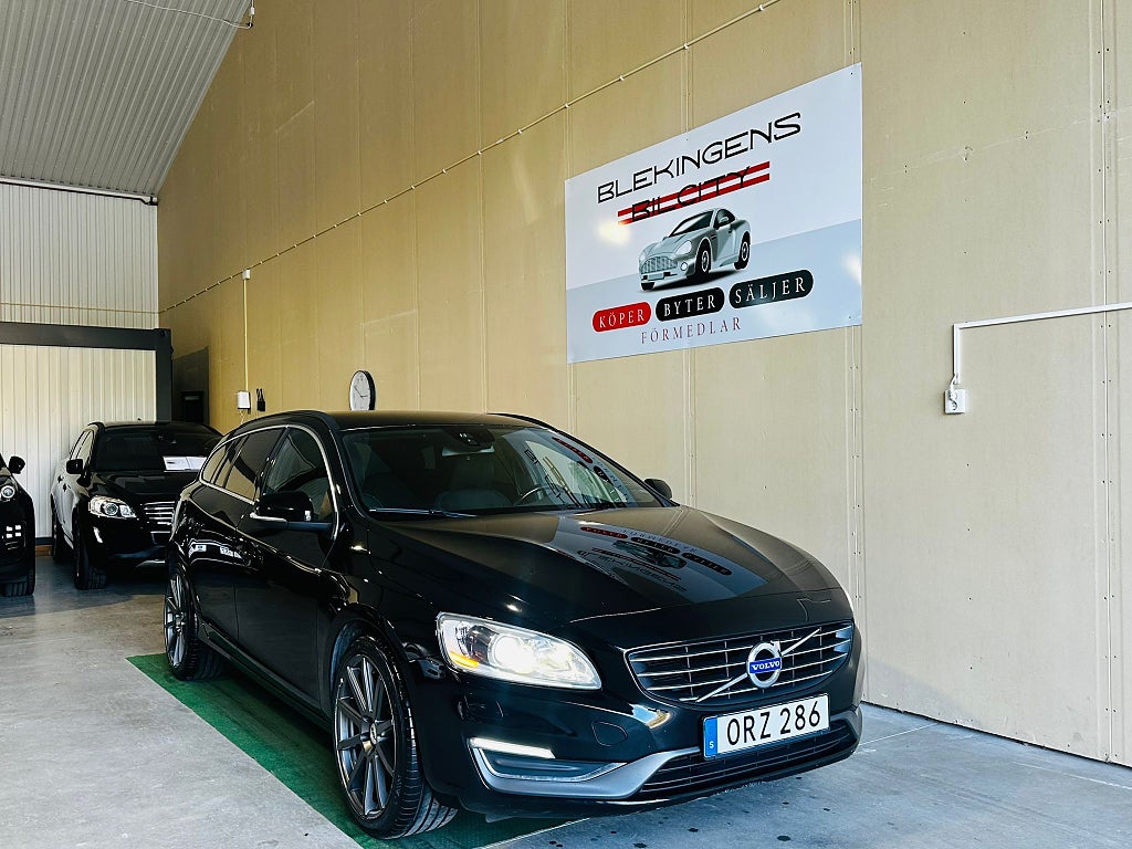 Volvo V60 D4 AWD Geartronic Momentum 
