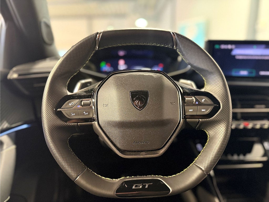 Bild på Peugeot 2008 GT 1.2 PT 130hk Aut - B-KAMERA, CARPLAY
