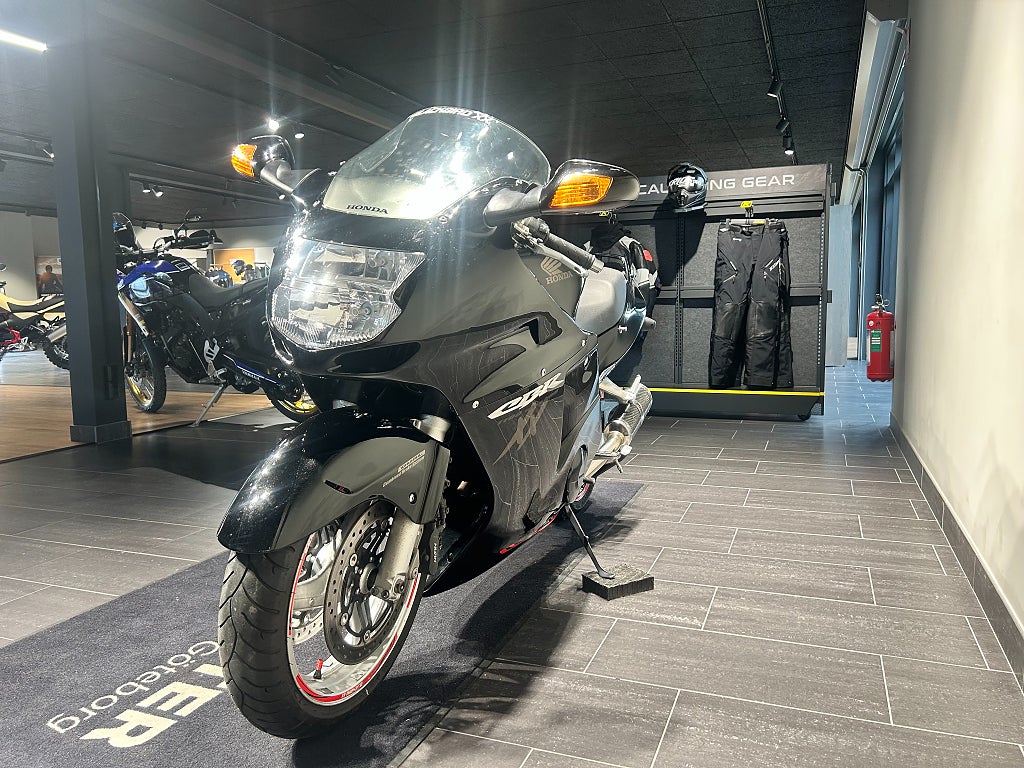 Honda CBR1100XX Super Blackbird 3,45%
