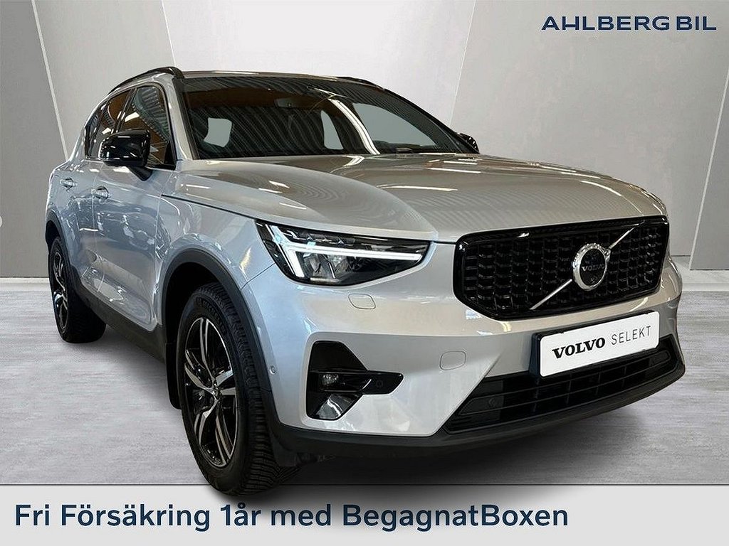 Volvo XC40 B3 FWD Bensin Plus Dark, Förarstöd, Klimatpaket, Mörkt tonade ru