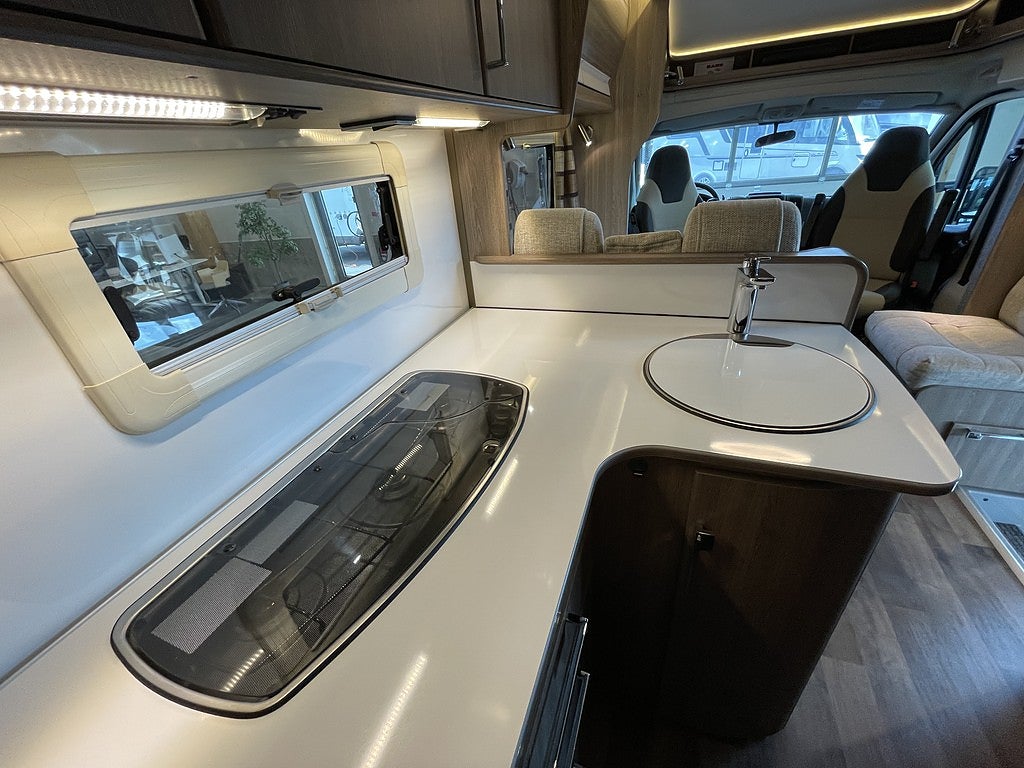 Kabe Classic 740 LXL /ALDE / AC-bodel / Solcell / Automat / - Kabe