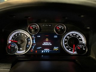 RAM 1500 Crew Cab V6 EcoDiesel 4x4 LARAMIE-Paket & Värmare