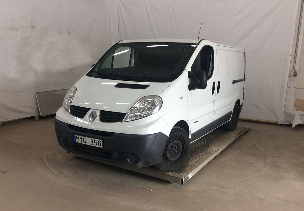 Renault trafic 2.0 DCI VERKSTADSINREDNING P-VÄRMARE 1,95% RÄNTA