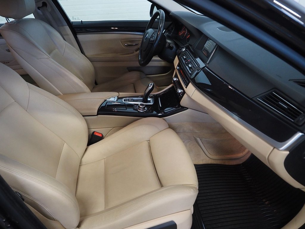 BMW 520 d Touring Steptronic Drag Sportstolar P-Sensorer 2015