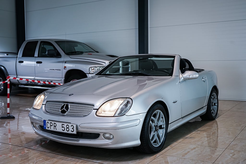 Mercedes-Benz SLK 200 Kompressor Cabriolet Cabbe AUT Hardtop 163hk 