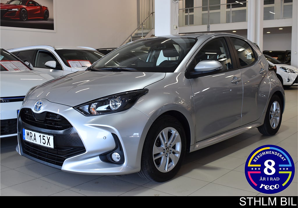 Toyota Yaris 1.5 Hybrid CVT Active Backkamera PDC 4.95% ränta Moms