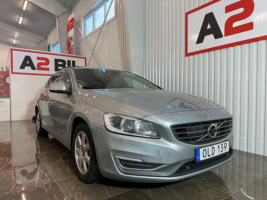 Volvo V60 D4 AWD Geartronic Momentum-Taklucka-Paddlar