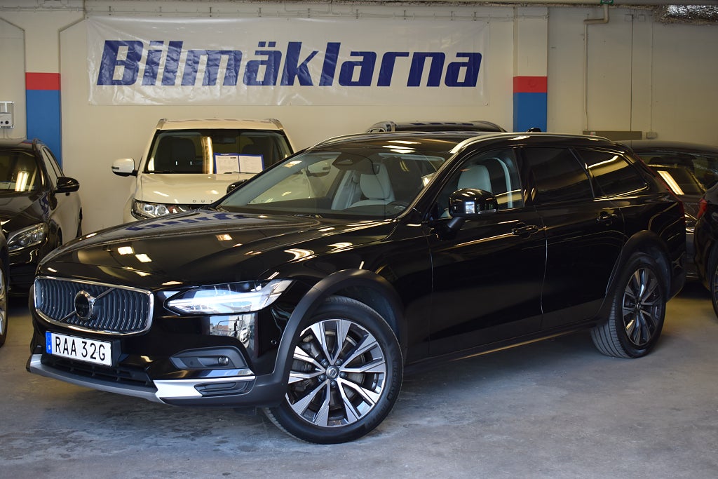 Volvo V90 Cross Country B4 AWD Plus VÄRM/DRAG/360°/ADAP-FART/SKINN/CARPLAY/S&V