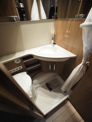 Husvagn, 1-axl Knaus Südwind 590 UK Scandinavian Selection 9 av 13
